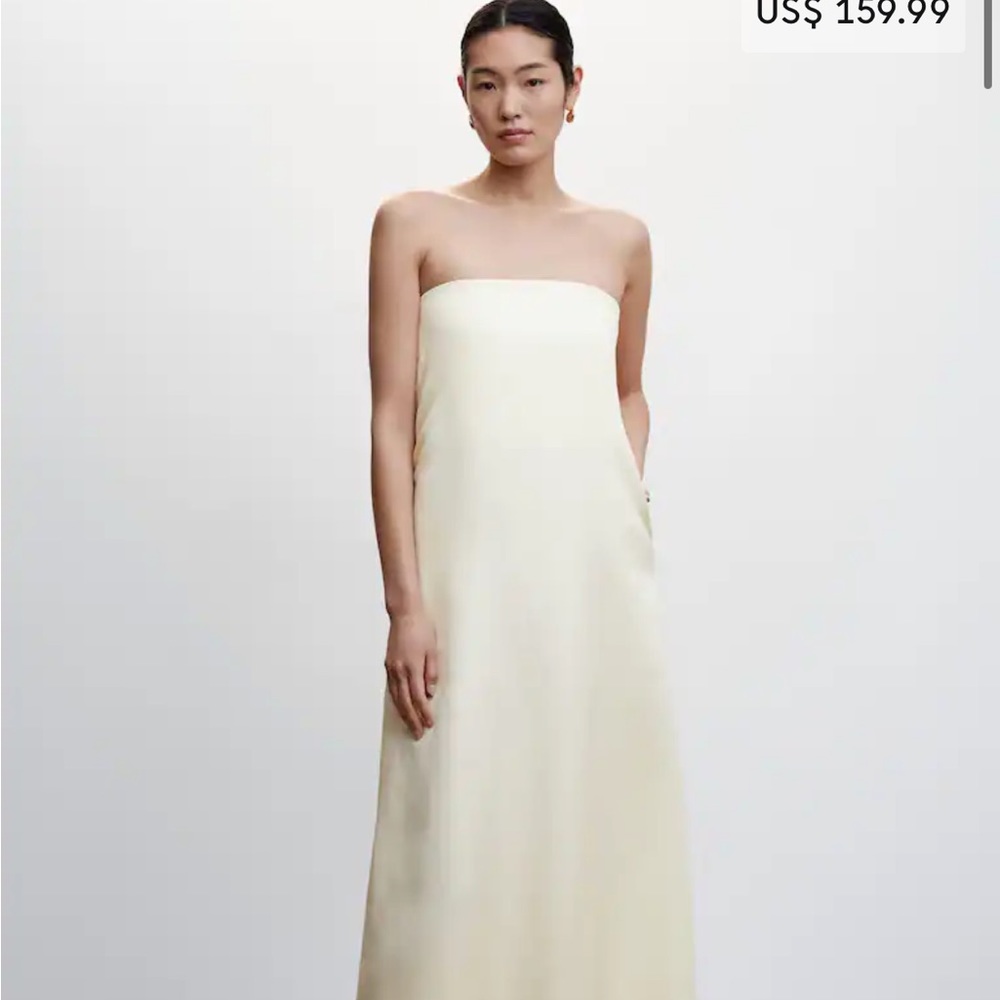 Chic ivory strapless dress